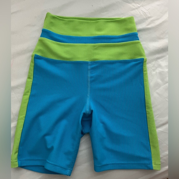 Beach Riot Samantha Sport Shorts Colorblock Size XS - Picture 1 of 4